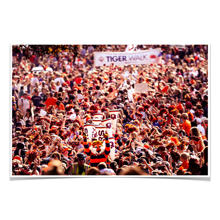 Auburn Tigers - Vintage Tiger Walk V2 #Poster