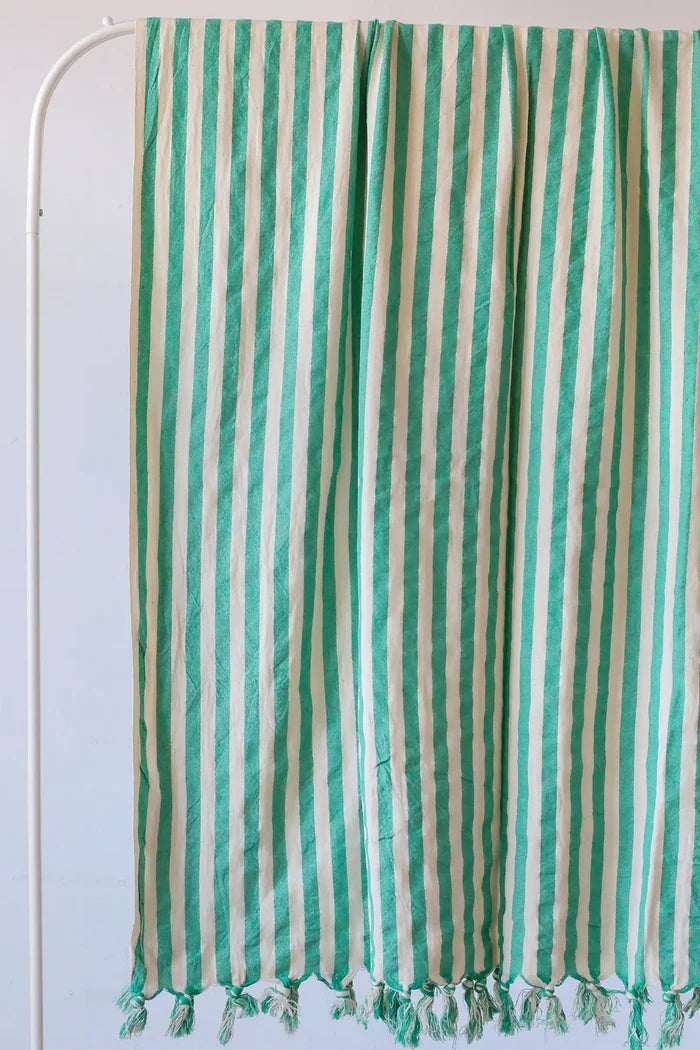 Green classic striped peshtemal towel fringe detail closeup. Handwoven Turkish cotton Denizli, OEKO-TEX. Vivamaison.