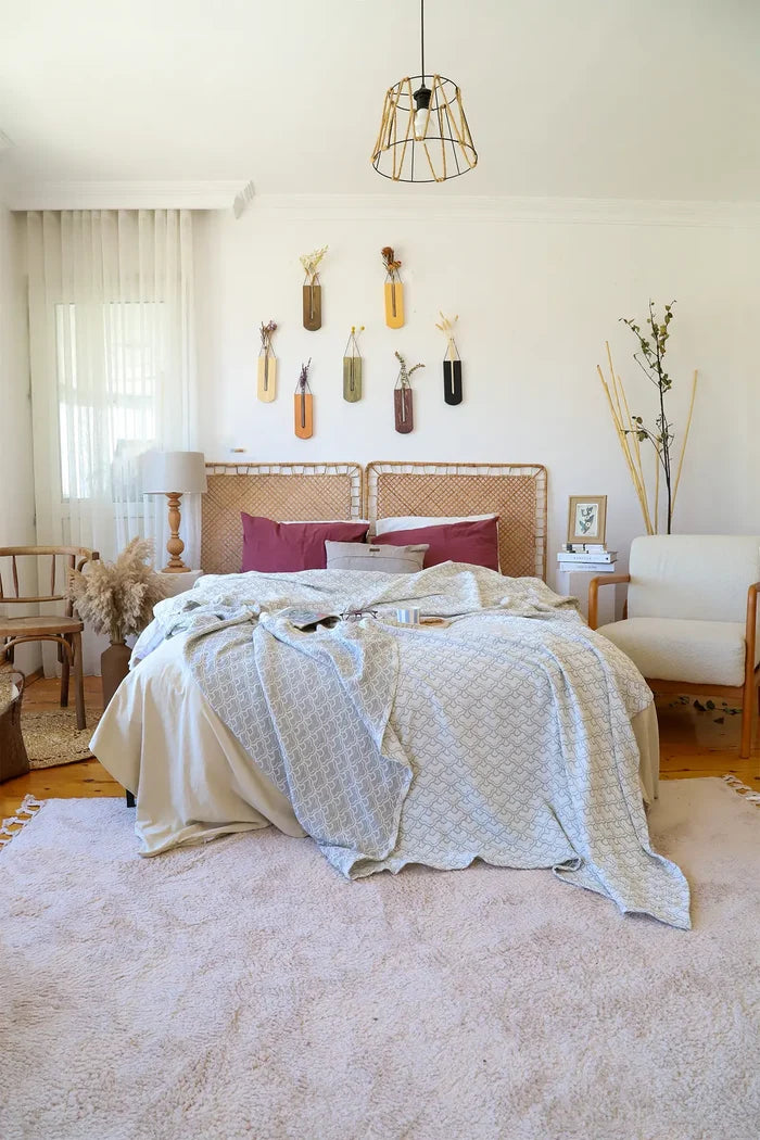 Cotton handwoven 3-layer muslin Turkish cotton bedspread front full. Woven patterns, Denizli, OEKO-TEX. Vivamaison.